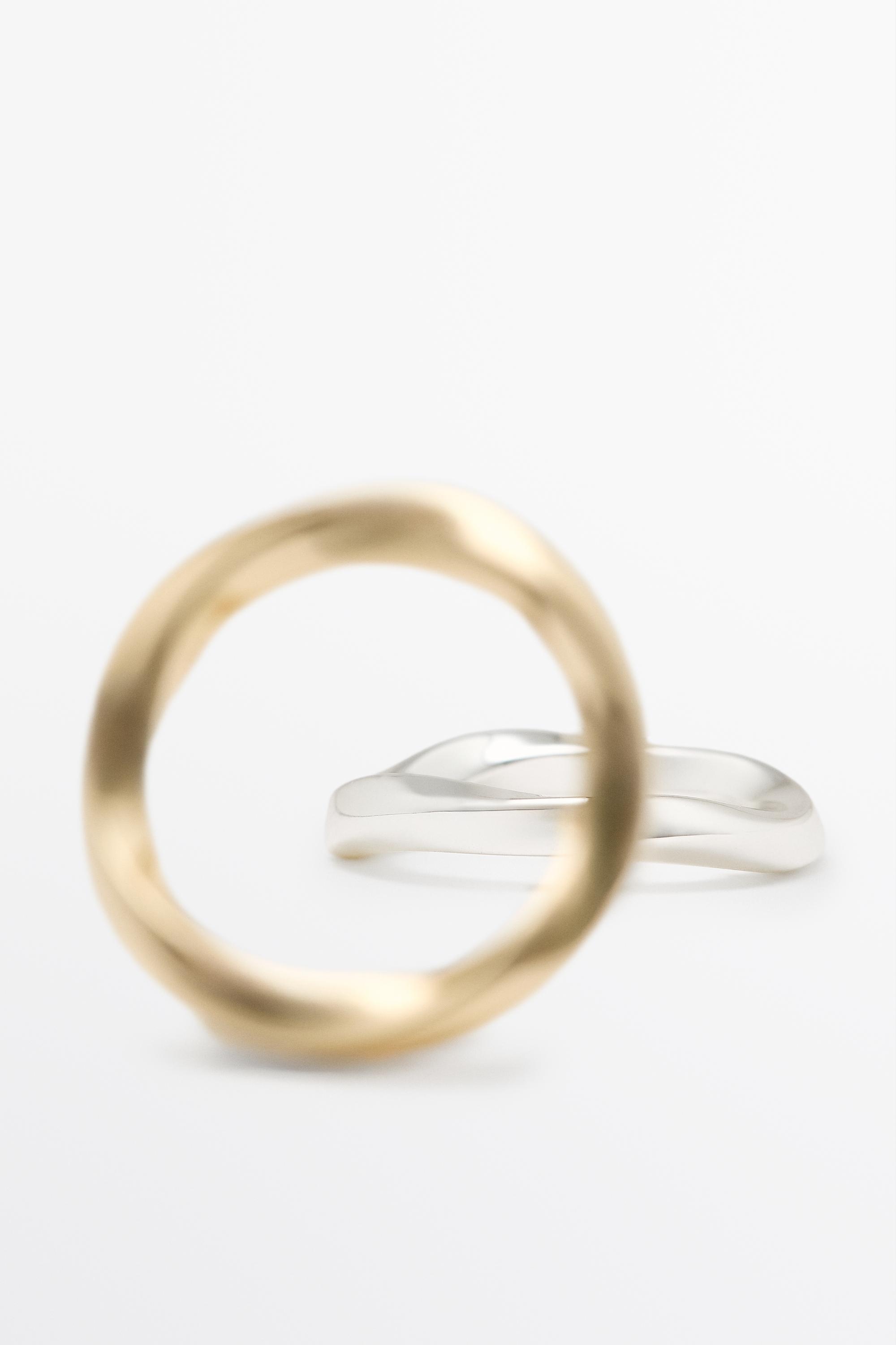 Irregular ring pack